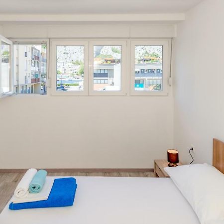 Kate Apartment Omis Bagian luar foto