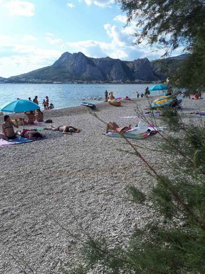 Kate Apartment Omis Bagian luar foto