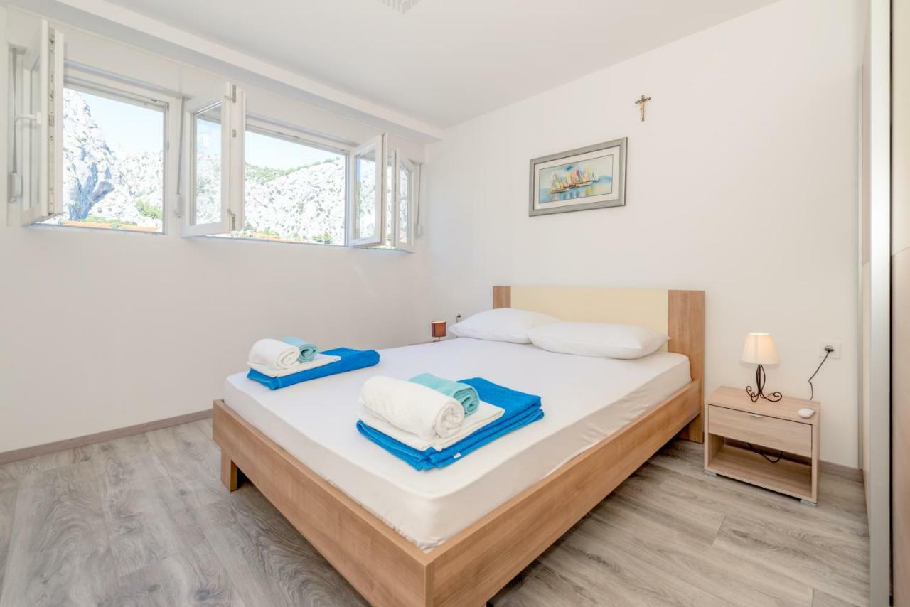Kate Apartment Omis Bagian luar foto