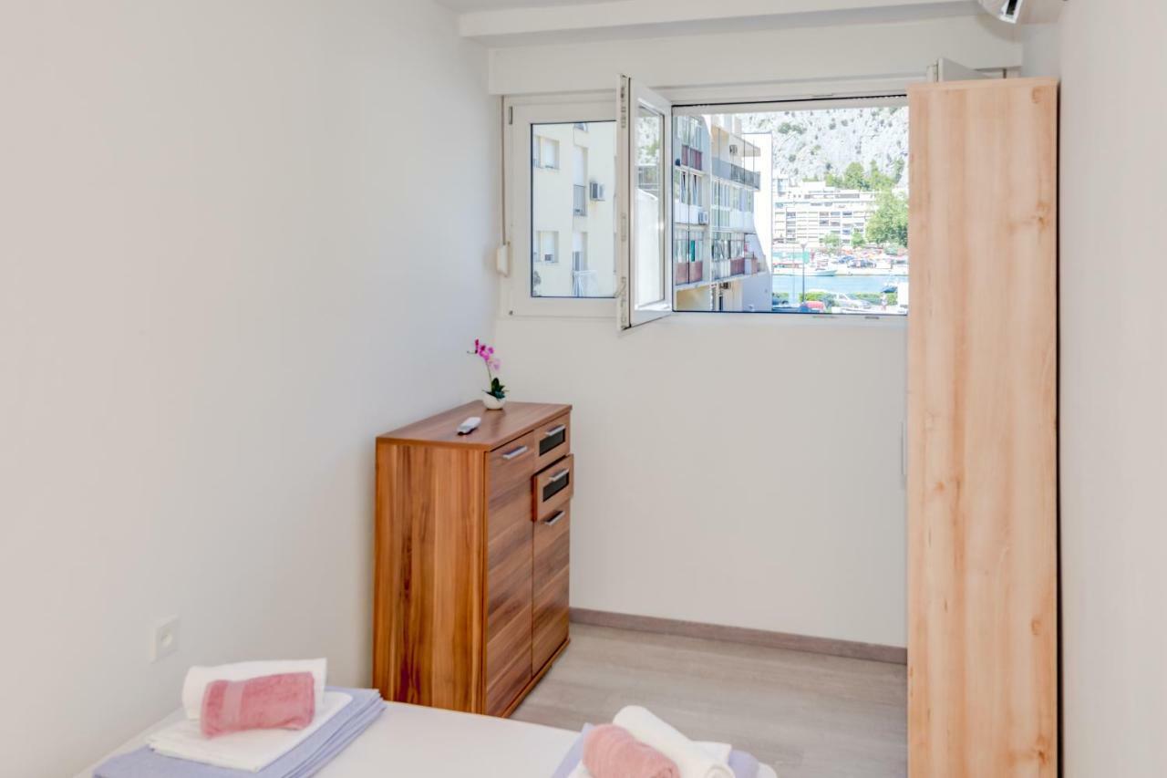 Kate Apartment Omis Bagian luar foto
